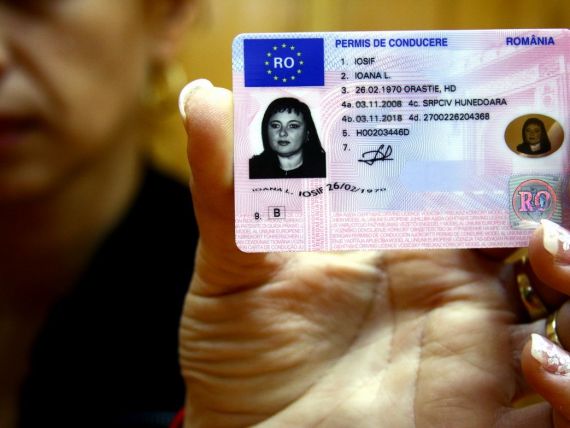 Schimbari importante in Codul Rutier. Mii de soferi s-au imbulzit la cozi pentru a-si schimba permisele