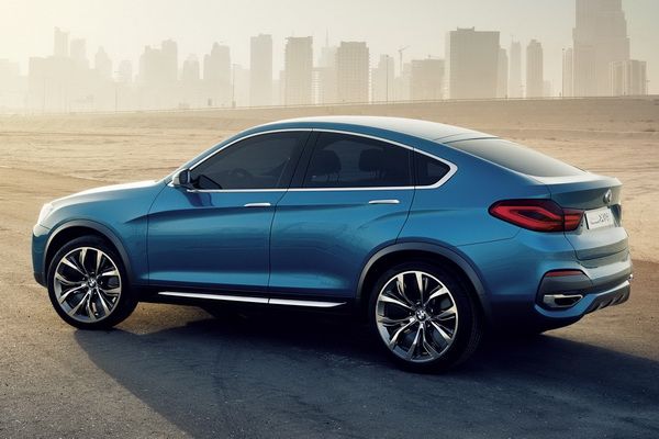 BMW lanseaza un model nou, Audi și Mercedes stau pe margine