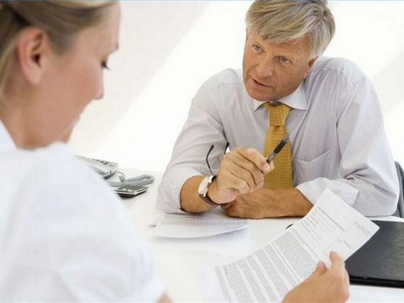 Clientii pot da bancile in judecata pentru clauze abuzive doar la instante superioare sau specializate