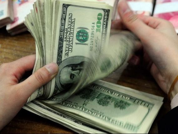 Romania a imprumutat 2 miliarde dolari de pe pietele externe, prin vanzarea de obligatiuni pe 10 ani si 30 de ani, la dobanzi mai mici decat cele estimate