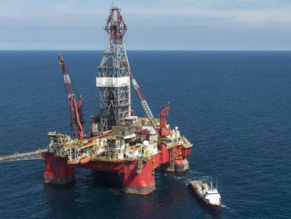 Supraproductia a coborat pretul petrolului Brent sub 80 de dolari pe baril, la cel mai redus nivel dupa 2010. Stocurile de titei ale SUA si ale Arabiei Saudite ingroapa Rusia si producatorii mai mici