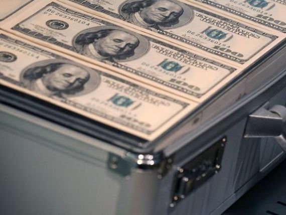 Magnatii americani, taxati suplimentar. Obama propune noi taxe pentru bogati, care ar urma sa aduca la buget 320 mld. dolari