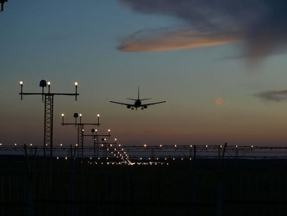 Aeroportul Otopeni, locul patru in Europa la cresterea traficului aerian, in luna mai. Peste 9.000 de avioane au aterizat si au decolat de la Bucuresti