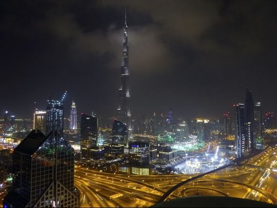 Ponta pleaca in Golf, dupa banii arabilor. Premierul viziteaza Arabia Saudita, Qatar, Kuweit si Emirate, pentru cooperare in domeniul economic