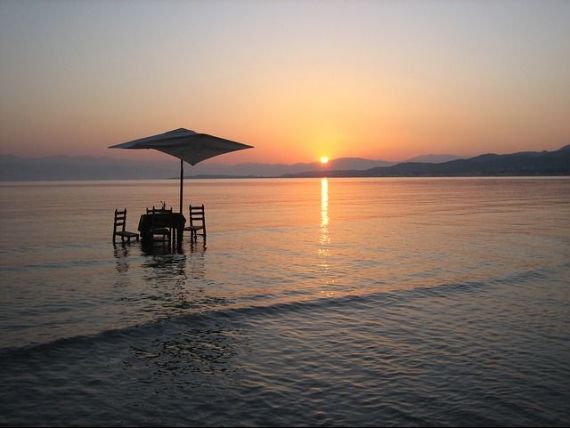 Cererile de vacante in Turcia au scazut aproape la jumatate, in urma atacurilor teroriste. Noile destinatii-vedeta sunt Grecia, Croatia si Spania