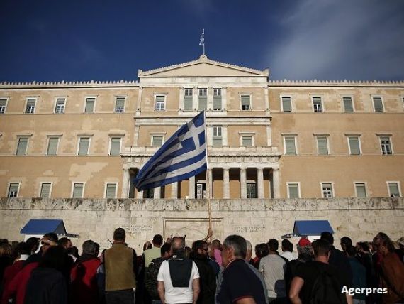Grecia, din nou cu temele nefacute. Ministrii de Finante din zona euro cer Atenei noi reforme, pentru a continua programul de asistenta financiara