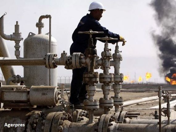 Pretul petrolului a crescut cu 15%, depasind pragul de 53 de dolari. Saxo Bank: Acordul OPEC este o victorie a economiei asupra politicii