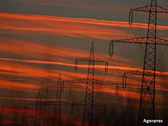 România a importat cu 38% mai multă electricitate în primele cinci luni, iar exporturile au scăzut aproape la jumătate