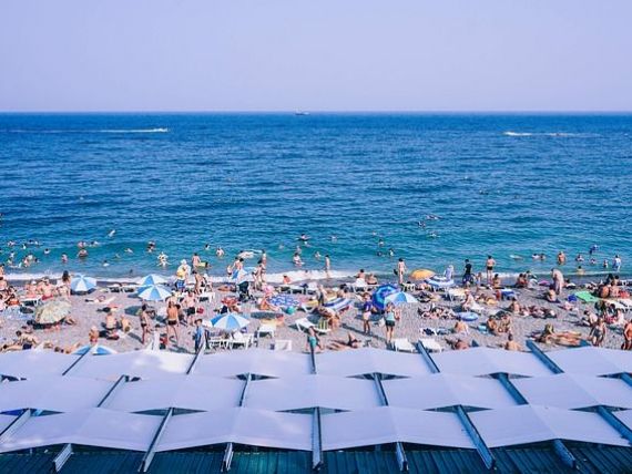 Toți angajații statului primesc vouchere de vacanță, de la 1 ianuarie