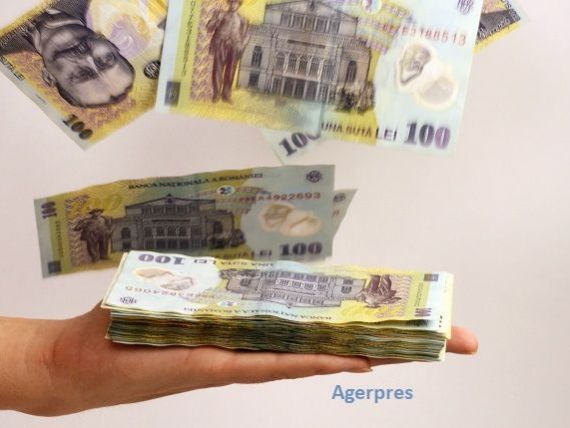 Cât a mușcat inflația din creșterile salariale. Avansul câștigului mediu a încetinit la 9,3%, în martie, în raport cu evoluţia preţurilor de consum