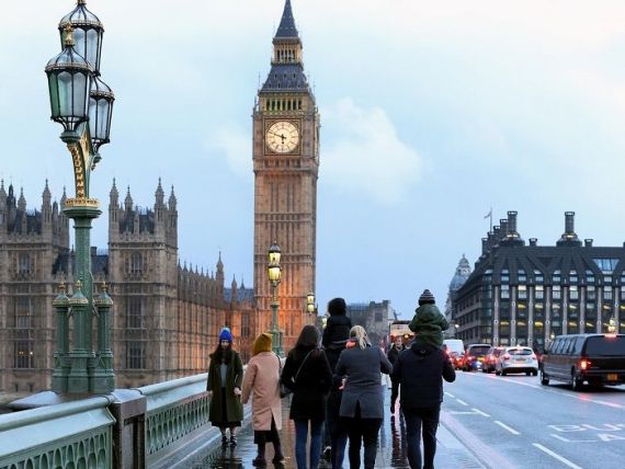 Marea Britanie, tot mai izolată de Europa. Migraţia dinspre UE către Regatul Unit a ajuns la cel mai mic nivel din ultimii şase ani