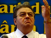200 121854526177098 Râdem împreună cu Vadim Tudor