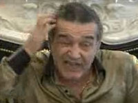 Becali face show dupa ce a fost suspendat 5 luni