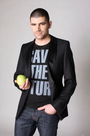 Dragos Bucurenci va participa la Dansez pentru tine
