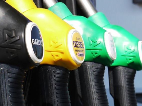 Investigatie fara precedent pe piata carburantilor. Concurenta vrea sa afle de ce preturile fara taxe din Romania au depasit media UE, in ultimele luni