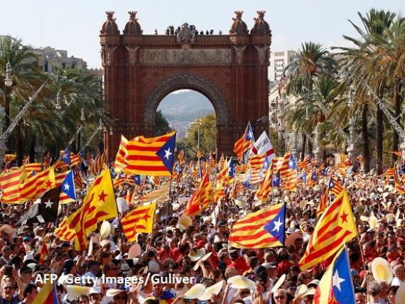 Spania folosește toate metodele pentru a împiedica ruperea Barcelonei de Regat. Madridul pune sub tutelă finanţele Cataloniei
