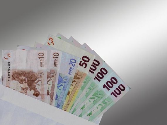 Firmele caută cu disperare angajați. Companiile, pregătite să ofere și salarii de 4.000 de euro